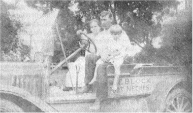 Mr. and Mrs. Will Block, Sr., and Rosa Dieu Block (Crenshaw), age 3, in April 1920.